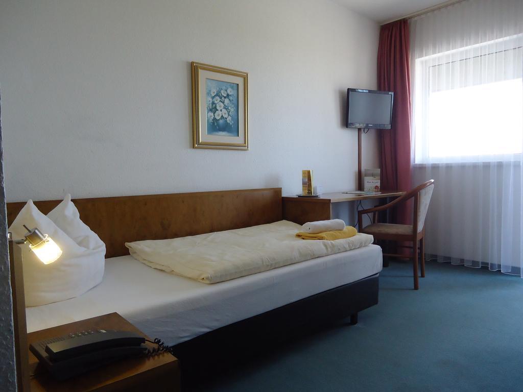 Greenline Hotel Hellfeld Neubrandenburg Habitación foto